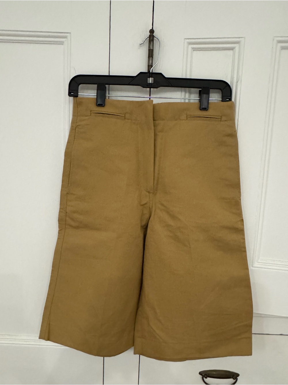 ZARA TAN BERMUDA SHORTS SZ XS